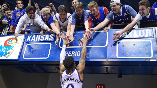 frank-mason-kansas-1300-hoop-thoughts.jpg